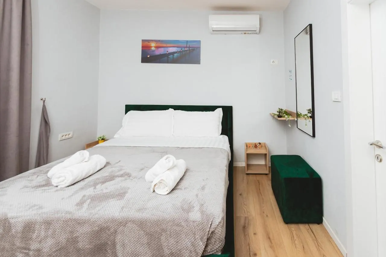 Apartament New Studio Near New Bazaar - Tirana City Center